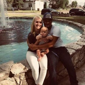 Meet your Posher, Leslie